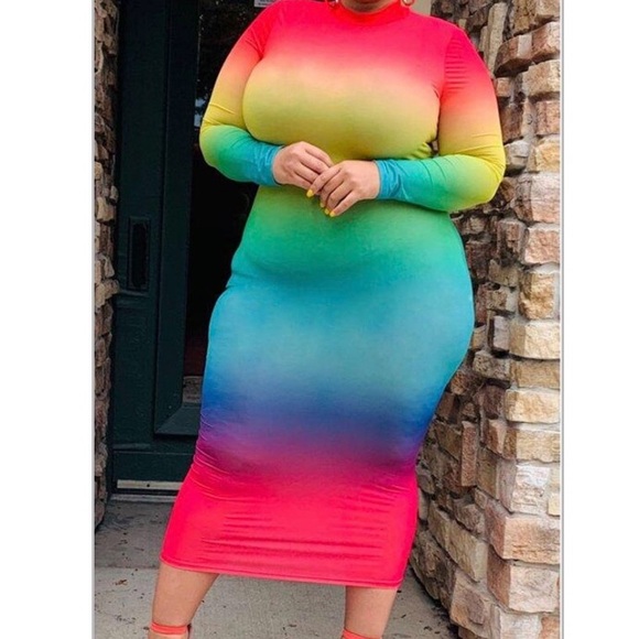 Colorful maxi dress 👗 🌈 - Picture 2 of 4